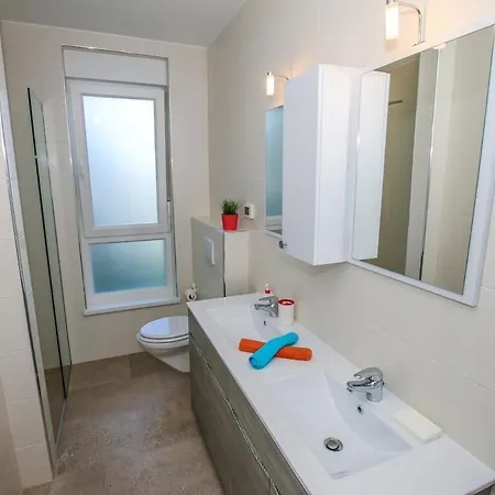 Apartamento Sunshine 9 *